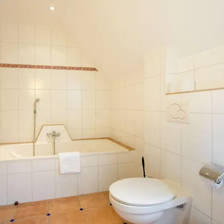 Apartment Traumschiff 3 *
